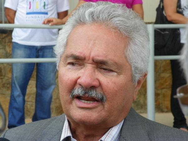 Ex-prefeito de Teresina Elmano F&eacute;rrer.(Imagem:Reprodu&ccedil;&atilde;o)