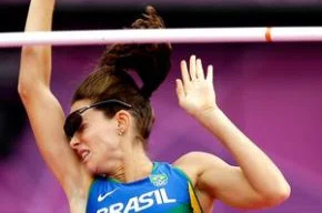 Fabiana Murer completou apenas um salto, na marca de 4,50m