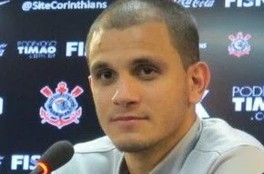 fábio Santos