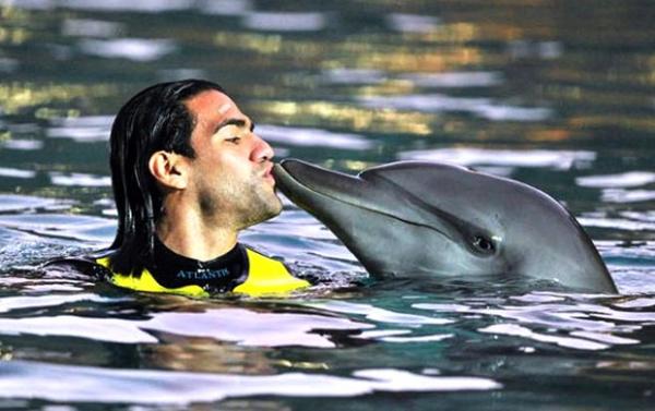 Falcao dando um beijinho (Imagem:Reprodução)