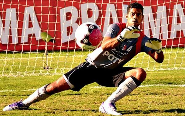Fred garante que Santa Cruz não sentirá pressão no Ceará(Imagem:Divulgação/Coralnet)