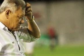 Freitas não sabe se continua no Campinense em 2013