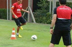 Ganso e Betinho em treino do São Paulo nesta sexta-feira