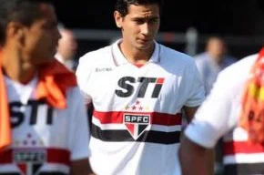Ganso ficou no banco em sua estreia pelo São Paulo