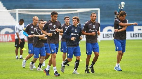 Gr&ecirc;mio tem uma d&uacute;vida na escala&ccedil;&atilde;o para enfrentar o Flamengo(Imagem:Reprodu&ccedil;&atilde;o)