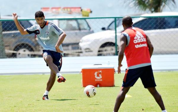Gum em a&ccedil;&atilde;o no treino do Fluminense desta quarta-feira(Imagem: Dhavid Normando / Photocamera)