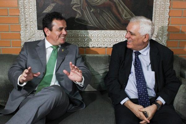 Henrique Pires e Them&iacute;stocles Filho(Imagem:Caio Bruno)
