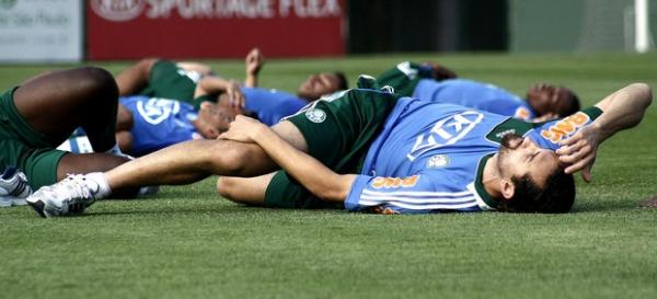 Hernán Barcos, durante treino do Palmeiras, na Academia(Imagem:Reprodução)