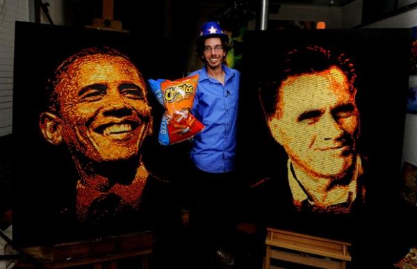 Jason Baalman posa ao lado de suas obras (Imagem:Reprodu&ccedil;&atilde;o)