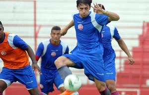Jean Rolt terá oportunidade de jogar clássico