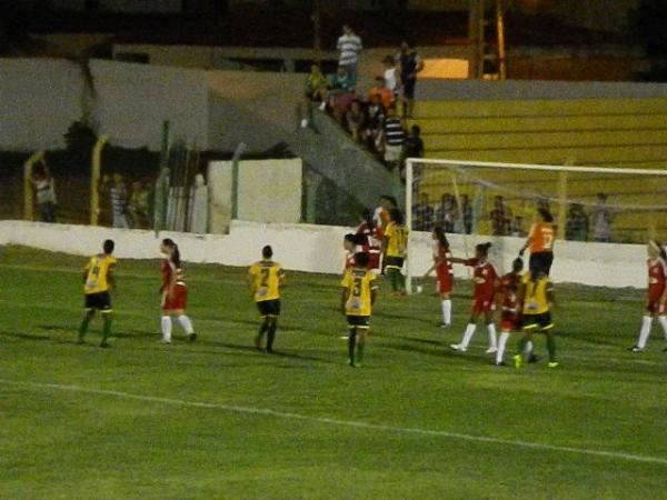 Jogadoras do SEP tiveram maior posse de bola durante o jogo.(Imagem:Reprodu&ccedil;&atilde;o)