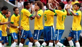 Jogadores demonstram união no amistoso com a Austrália