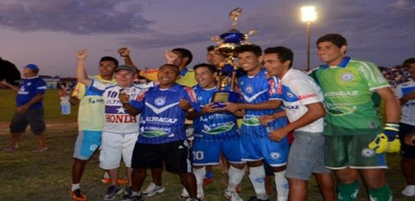 Jogadores do Parnahyba comemorando o título.(Imagem:Reprodução)
