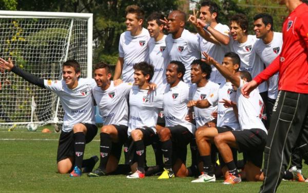 Jogadores participaram de rach&atilde;o na manh&atilde; deste s&aacute;bado (Imagem:Reprodu&ccedil;&atilde;o)