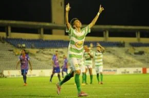 Jogo entre Altos e Piauí.