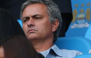 José Mourinho acompanha jogo do City in loco