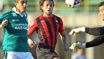 Lateral Gabriel Marques volta ao time no sábado