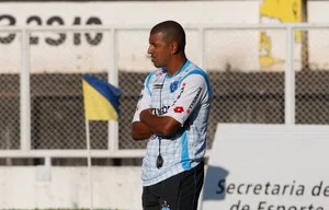Lecheva vai manter a base