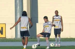 Lodeiro em ação no treino do Botafogo