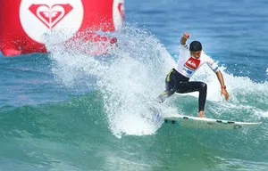 Luan Carvalho fica em 3º no Surf Eco Festival