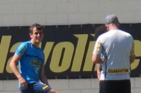 Lucas durante treino do Botafogo na manhã deste sábado