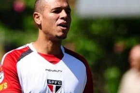 Luis Fabiano, durante treino do São Paulo, no CT