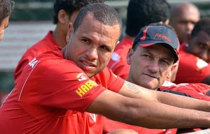 Luis Fabiano, em treino do São Paulo, no CT