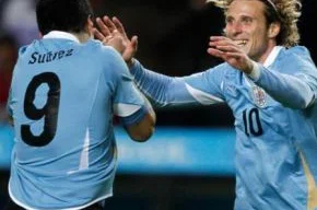 Luís Suárez e Diego Forlán