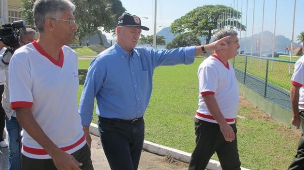 Luiz Felipe scolari durante visita ao campo do Ex&eacute;rcito, no Rio de Janeiro (Imagem:Reprodu&ccedil;&atilde;o)