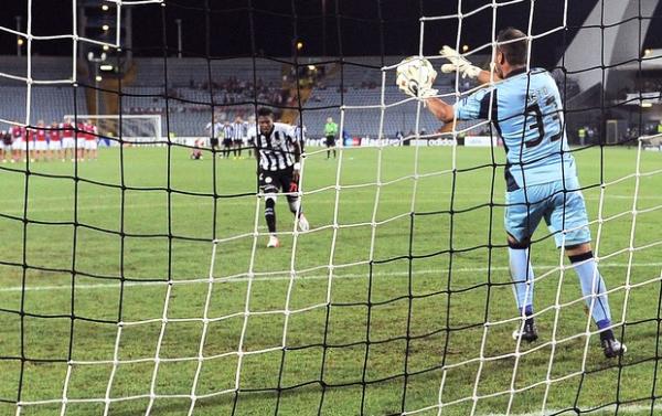 Maicosuel tenta deixar cavadinha errada contra o Braga para trás(Imagem:Reprodução)