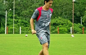 Maizena: fora do Santa Cruz por seis meses