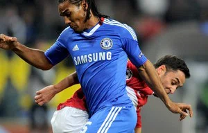 Malouda já se queixou de estar treinando com o time sub-21