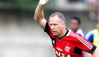 Mano Menezes espera estrear bem no Flamengo
