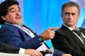 Maradona e Mourinho durante conferência em Dubai