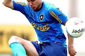 Marcelo Mattos vai atingira marca de 100 jogos pelo Botafogo