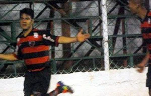 Marcinho Beija-Flor voltou a decidir um jogo a favor do Oeste