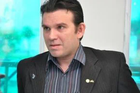 Marllos Sampaio