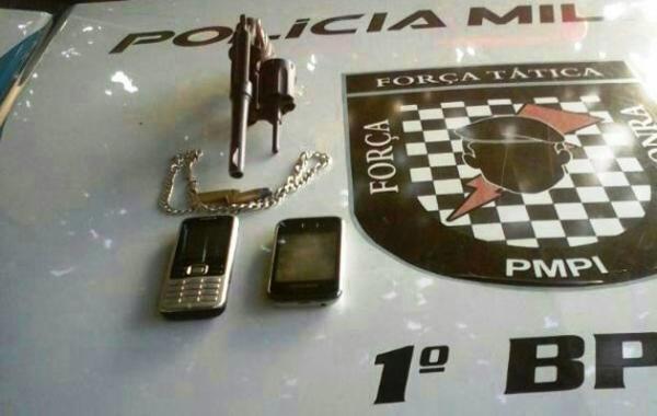 Material apreendido com a dupla(Imagem:Reprodu&ccedil;&atilde;o)