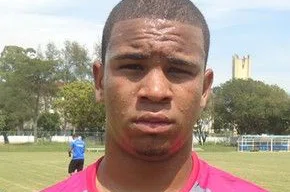 Meia Jhon Cley está otimista para a temporada de 2013