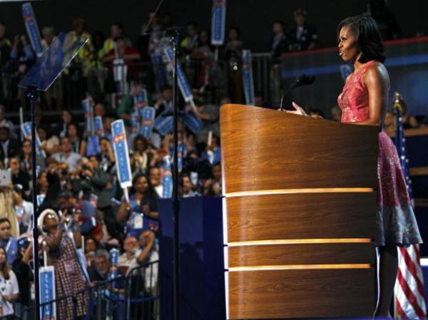 Michelle Obama, mulher do presidente dos Estados Unidos, Barack Obama, discursa no primeiro dia conven&ccedil;&atilde;o Democrata. O evento formalizar&aacute; a nomea&ccedil;&atilde;o do presidente Barack Obama como(Imagem:Jessica Rinaldi/Reuters)