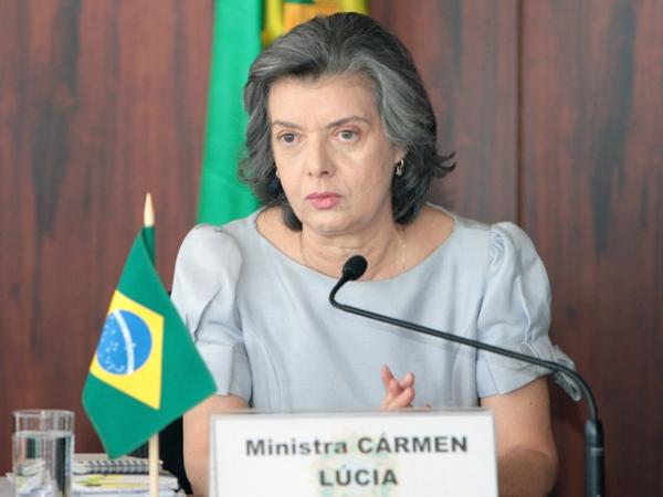 Ministra Carmen Lúcia