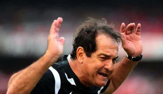 Muricy Ramalho ainda não digeriu bem demissão por telefone no Peixe