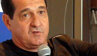 Muricy Ramalho está preocupado com seu craque