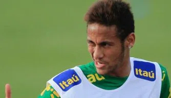 Neymar deu susto, mas retornou à atividade de Luiz Felipe Scolari