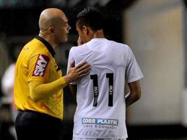 Neymar passou em branco contra o Joinville(Imagem:Reprodução)