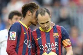 Neymar tem que respeitar hierarquia do Barça para cobrar pênaltis