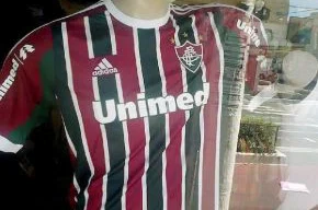 Nova camisa do Fluminense já está sendo vendida em algumas lojas