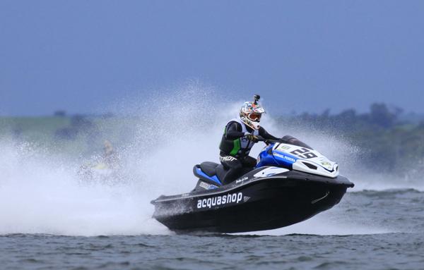 O ga&uacute;cho Israel Pereira competir&aacute; com novo equipamento no 27&ordm; Campeonato Brasileiro de Jet Ski(Imagem:Ricardo Fuchs/Photojetski)