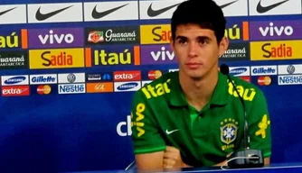Oscar será titular da Seleção contra a Austrália, sábado, no Mané Garrincha