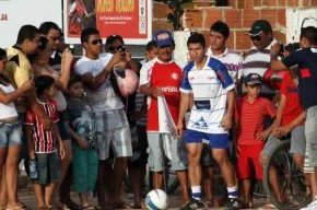 Osvaldo, do São Paulo, participou de pelada de confraternização em Mossoró